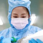 口罩过剩、市场崩盘、口罩厂倒闭，行业迎来大洗牌！