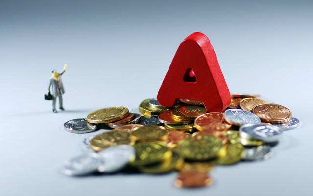 2019年A股年报解析:房地产一枝独秀,汽车盈利能力垫底