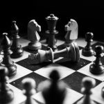 长视频的无限战争:3种模式,2种眼光,1种结局