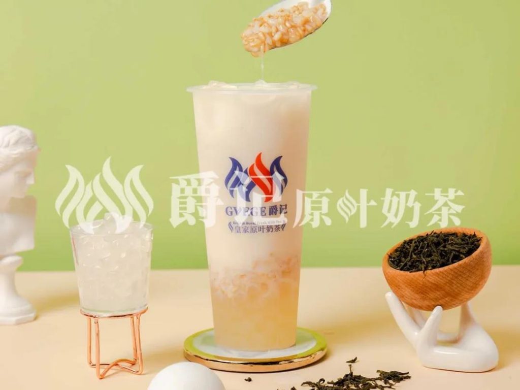 靠麻辣香锅年交易额近亿元：兄弟俩开200家店 打造“餐+饮”服务