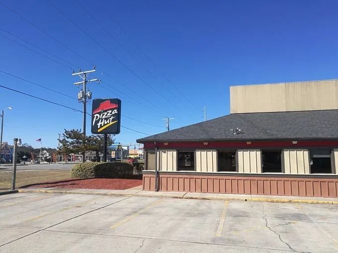 同属百胜餐饮,为何肯德基保持发展,必胜客却深陷危机?插图1 同属百胜餐饮,为何肯德基保持发展,必胜客却深陷危机?