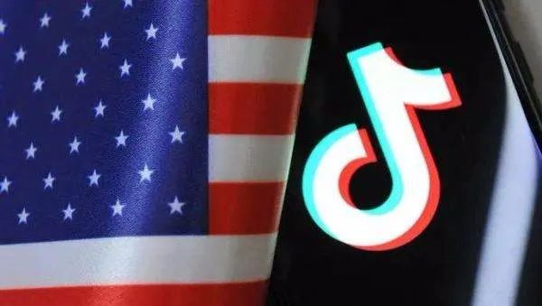 大反转！距离微信、TikTok在美下架只剩几小时！特朗普突然改口：批准TikTok与甲骨文合作协议，沃尔玛也参与！