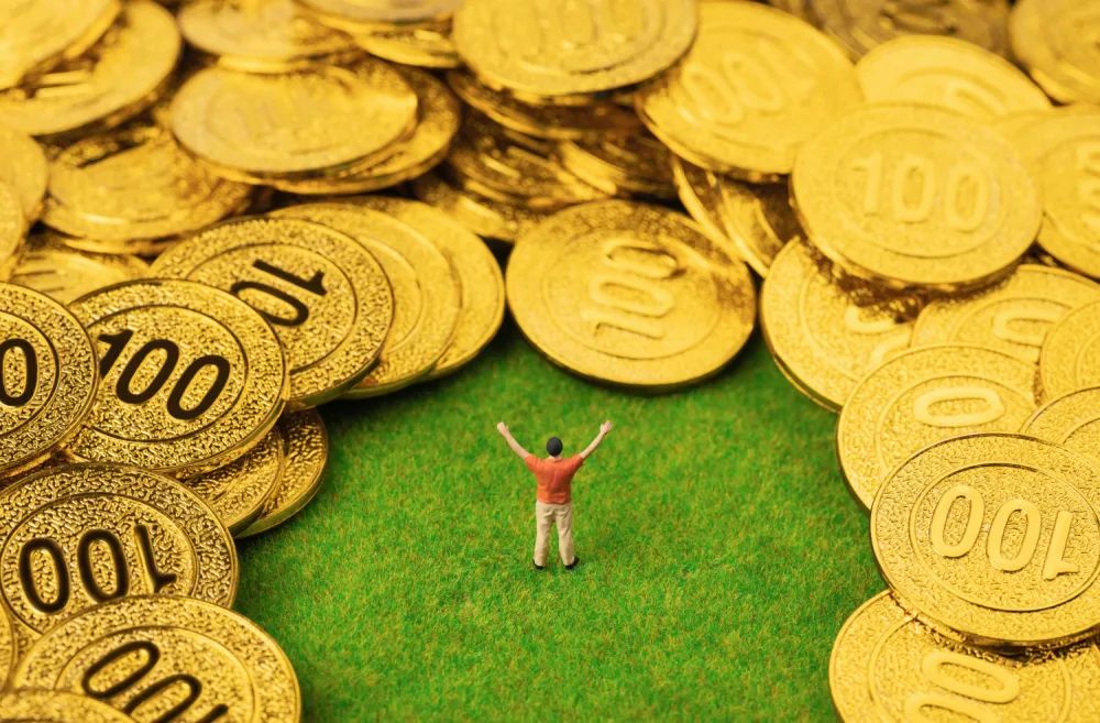 互联网“反垄断”：十年争议，今朝枪响