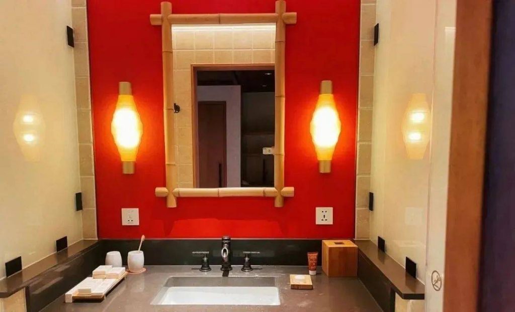 “殡葬风”LV曝光被群嘲,网友:吸血鬼聚会!插图16 “殡葬风”LV曝光被群嘲,网友:吸血鬼聚会!