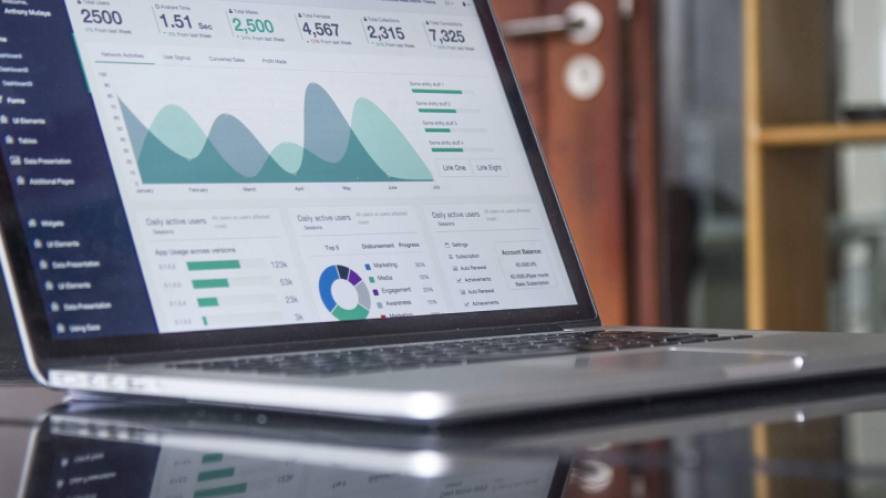 拼产品、拼宣发……弹幕厂商也“卷”起来了?