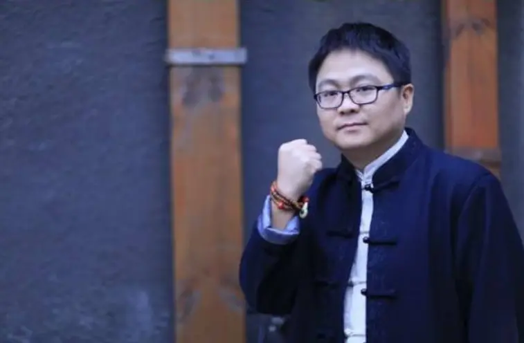 图｜《庆余年》的作者猫腻（来源于网络）