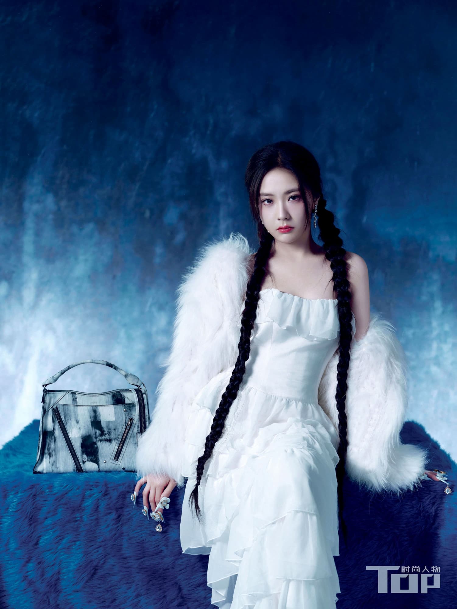 只此烟青，绚烂至柔—王艺瑾