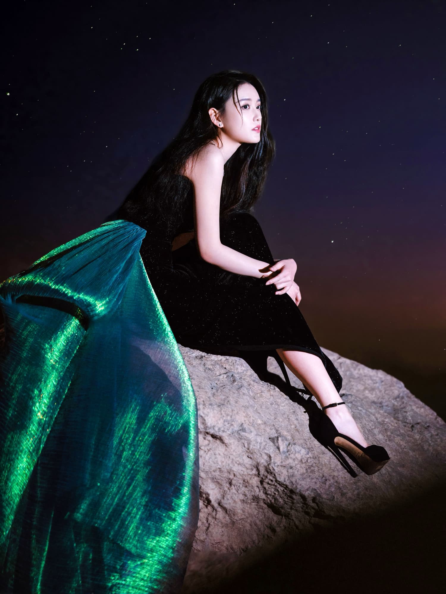 暗夜星空,细数微光—蒋依依