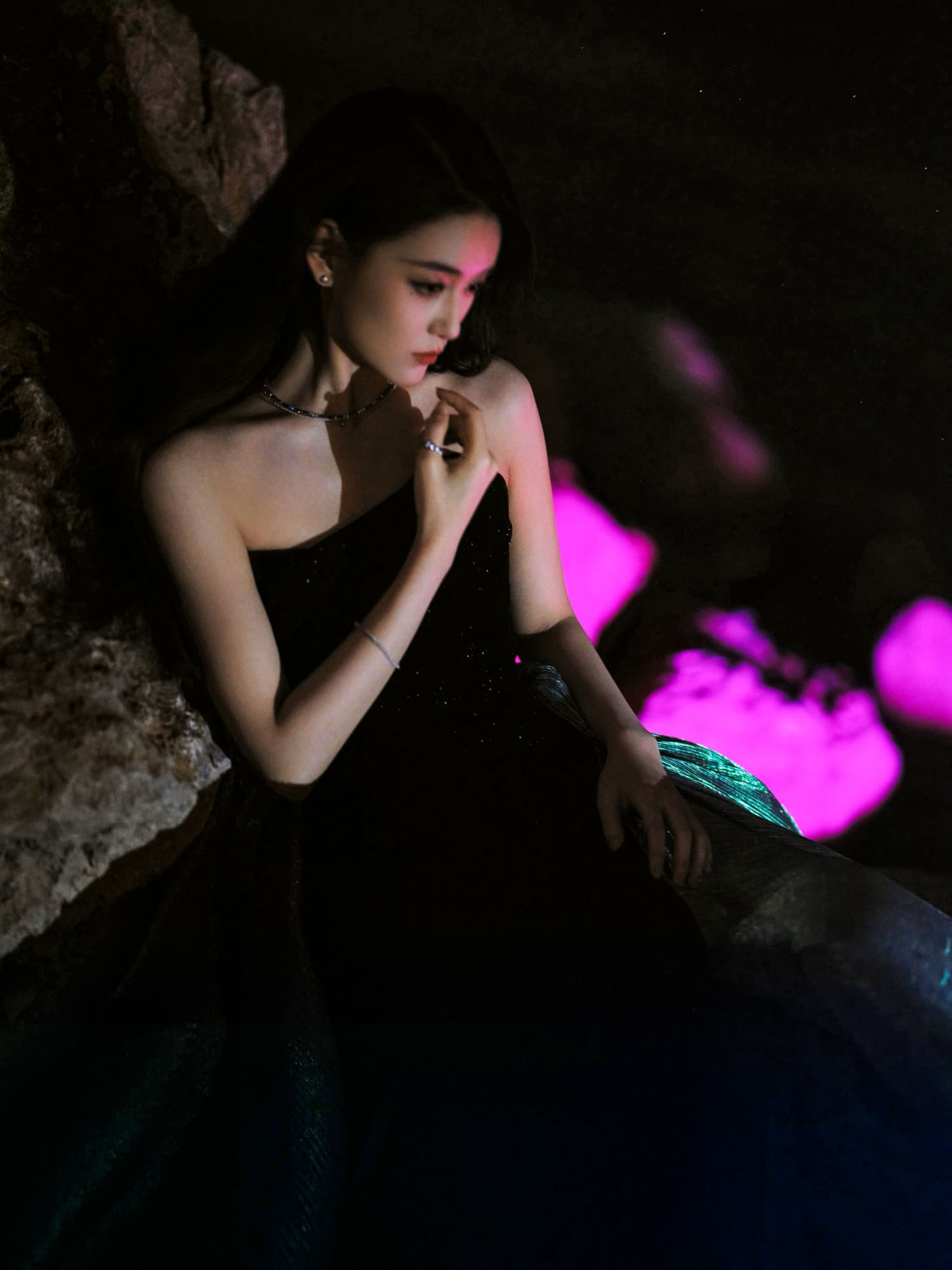 暗夜星空,细数微光—蒋依依