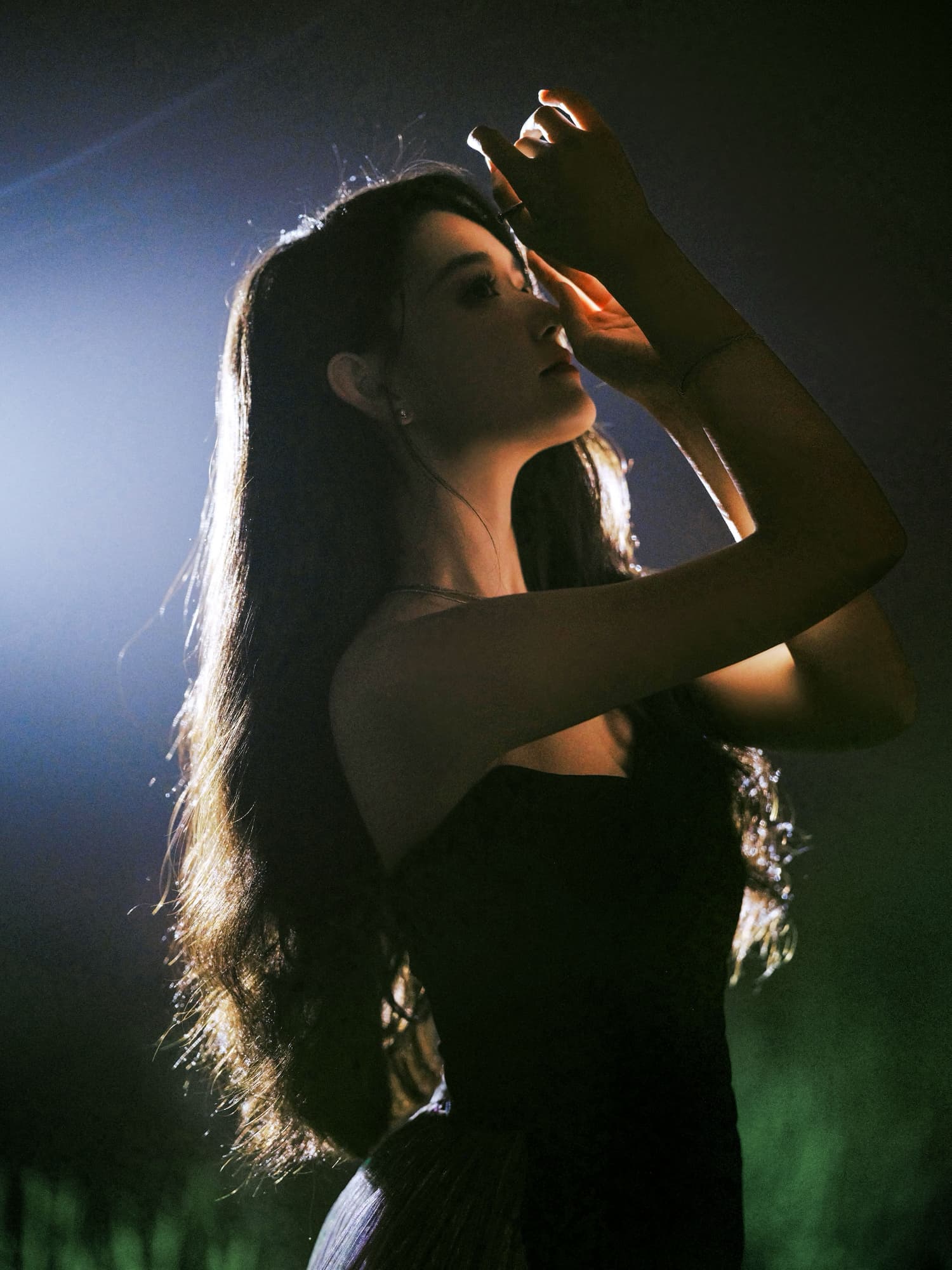 暗夜星空,细数微光—蒋依依