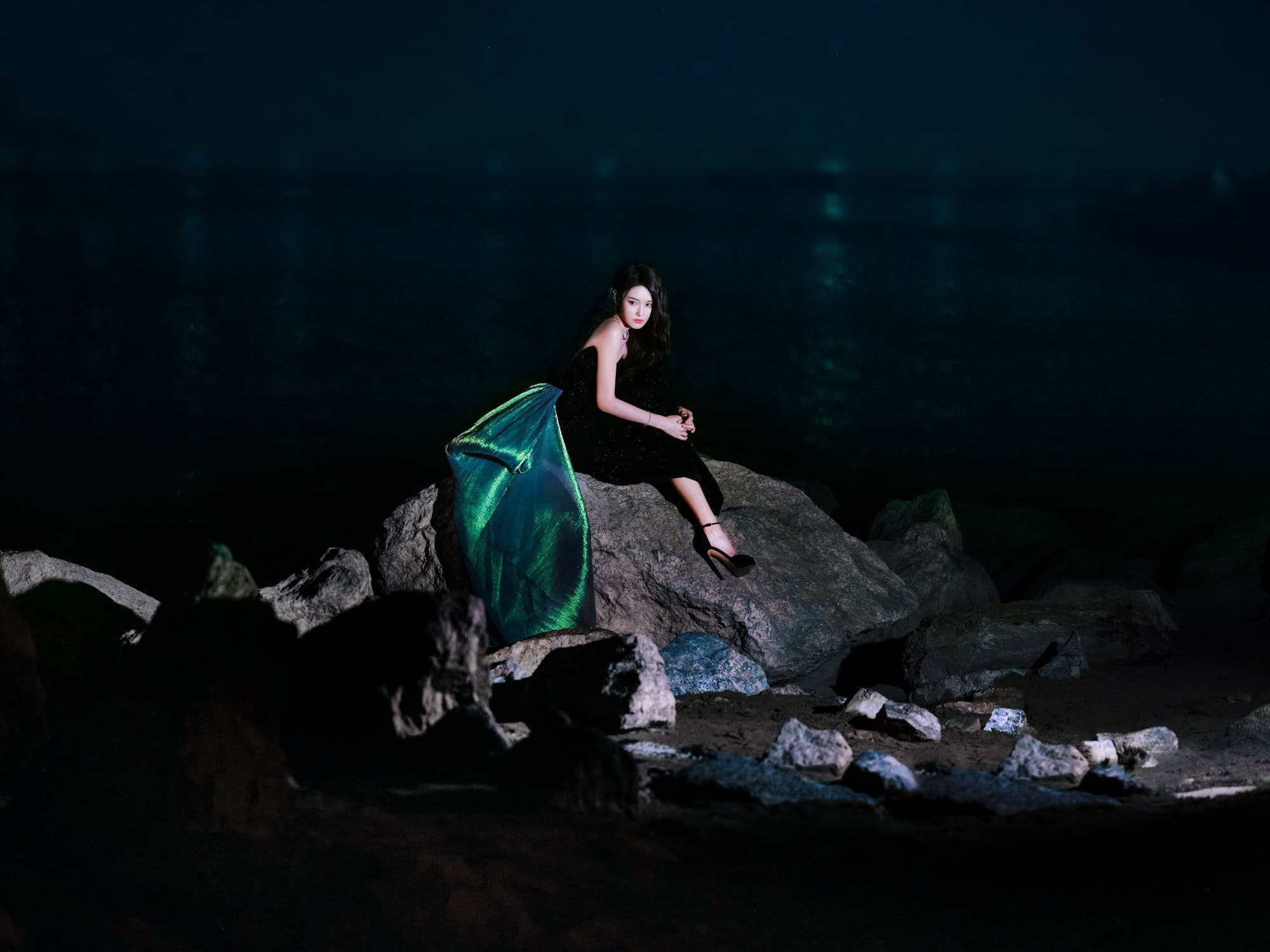 暗夜星空,细数微光—蒋依依