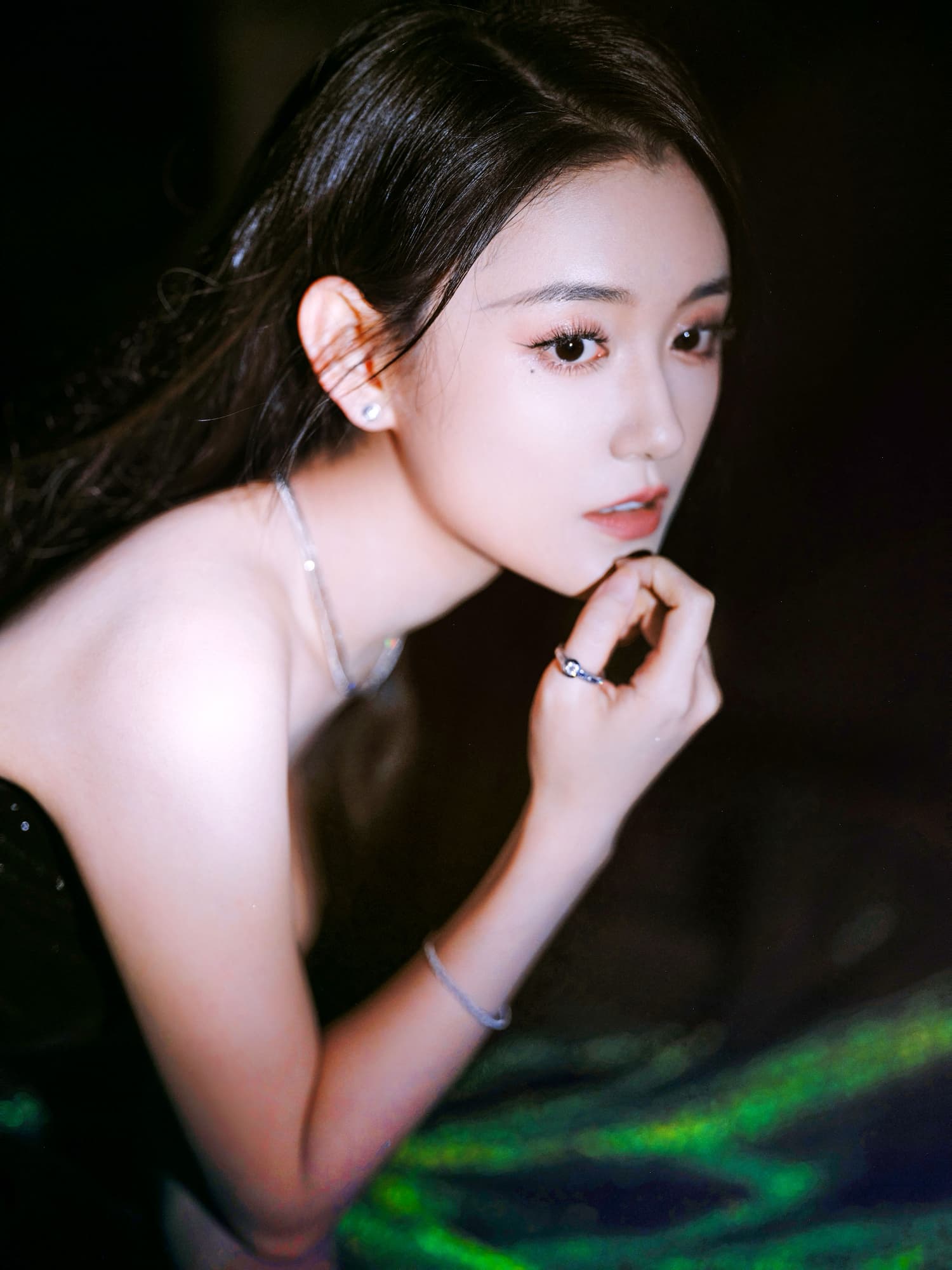 暗夜星空,细数微光—蒋依依