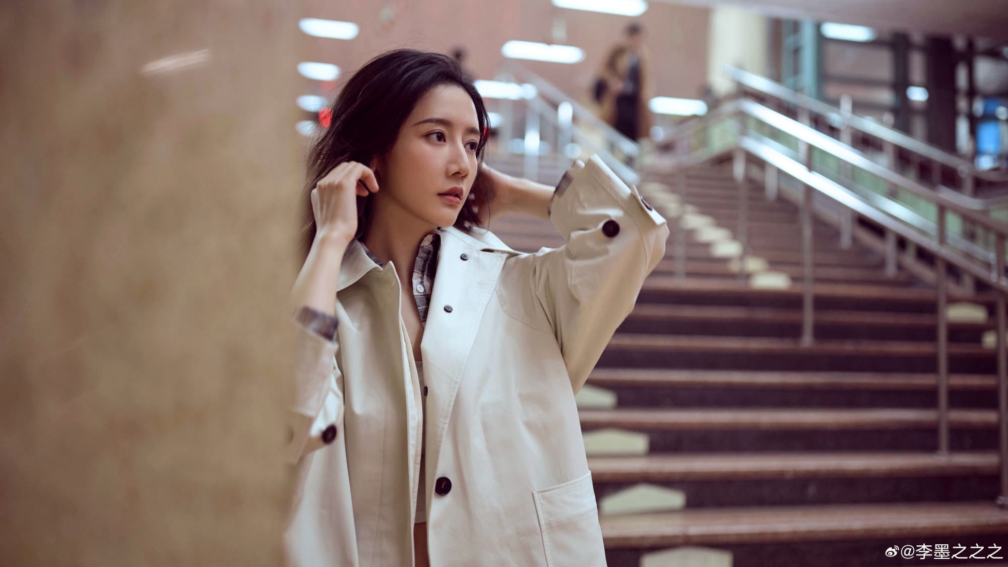 地铁里的风吹来我对你的思念—李墨之