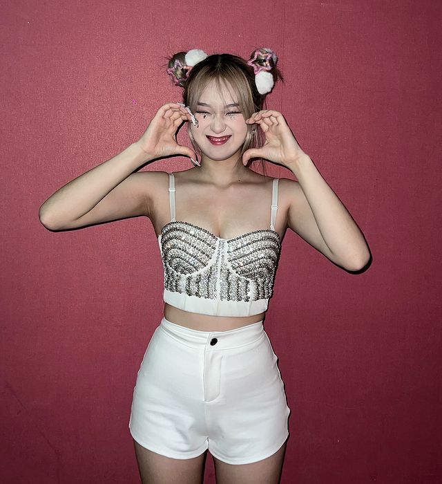 Sung Hyo Ryun(成孝蓮)