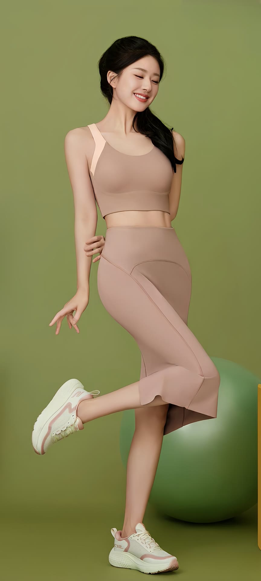 运动的性感美-赵露思