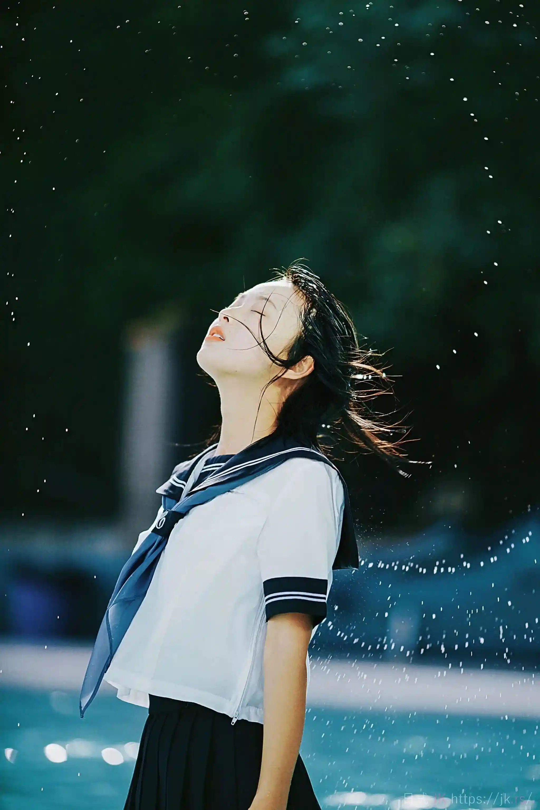 夏日里的小清新泳池