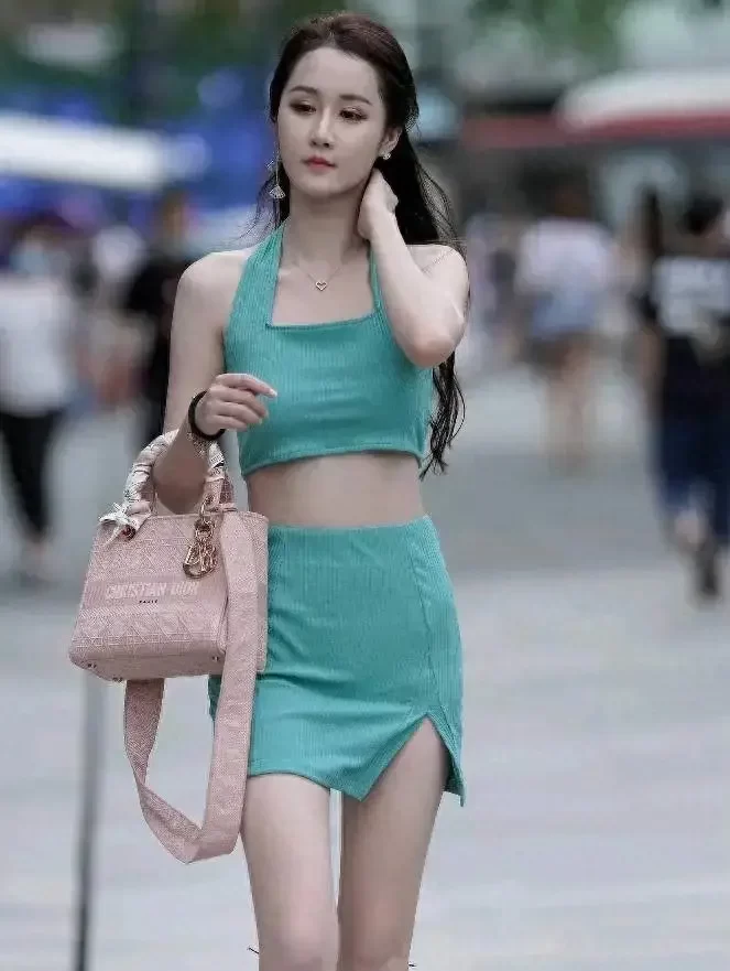 人生一梦，白云无声