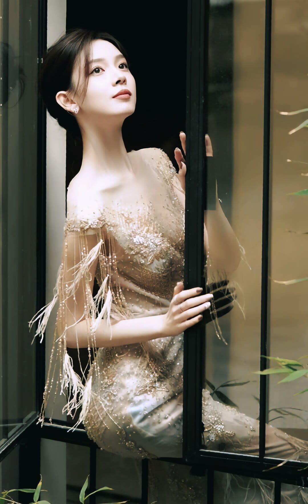 半城花雨伴君离 陈瑶