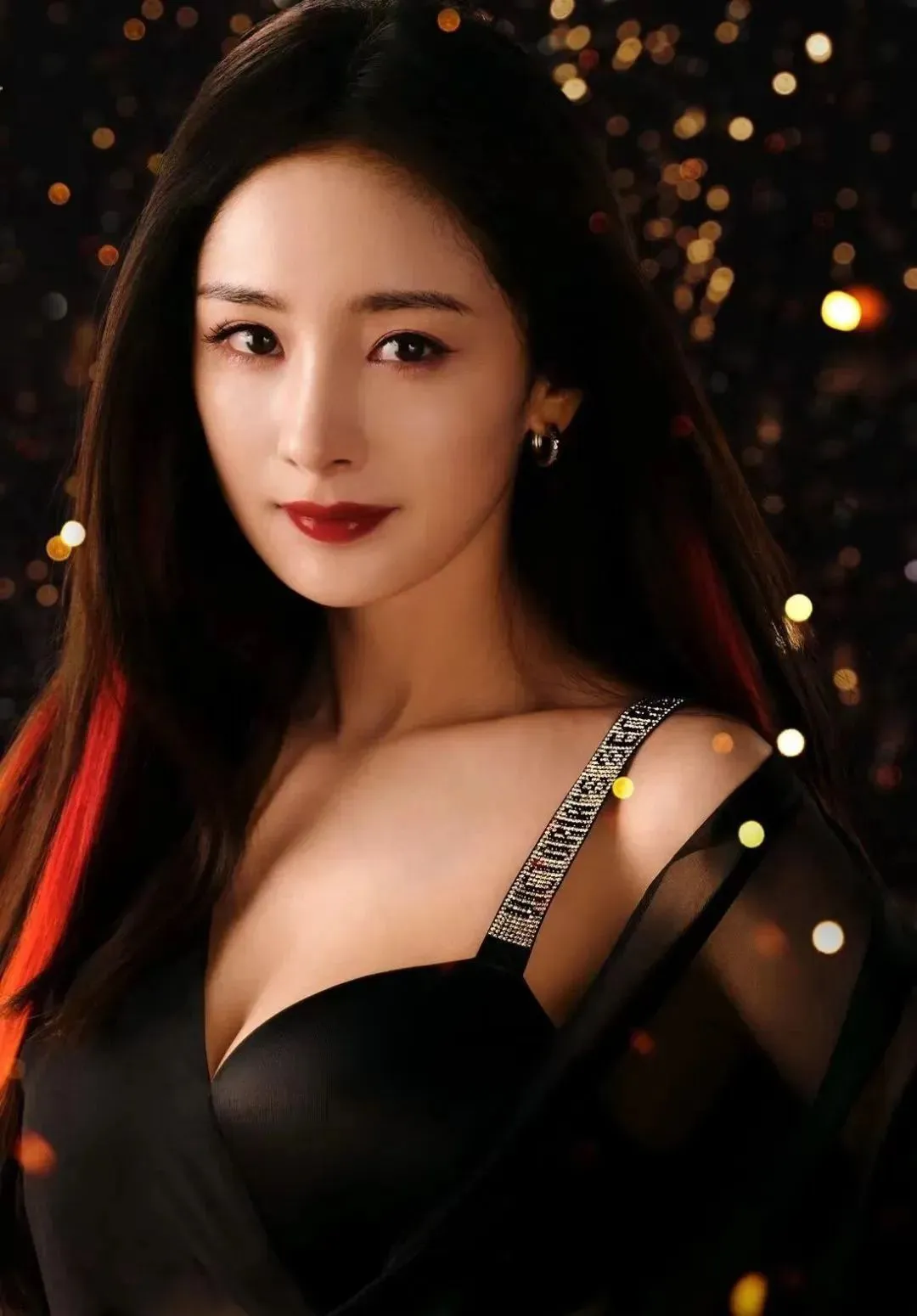 杨幂 ｜ 蕾丝内衣写真，妩媚迷人