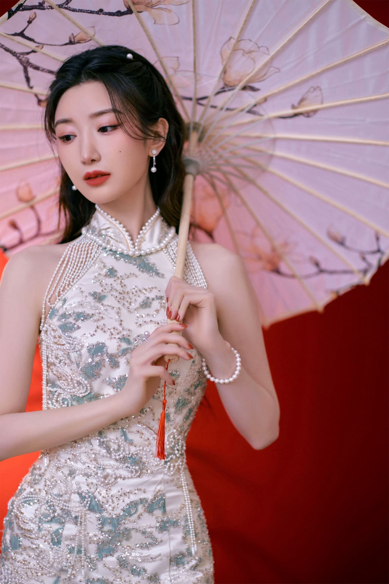 毛晓彤 ｜ 青瓷旗袍 佳人画中来