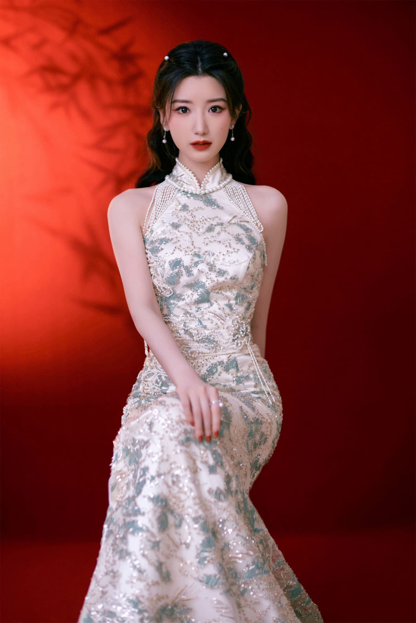 毛晓彤 ｜ 青瓷旗袍 佳人画中来