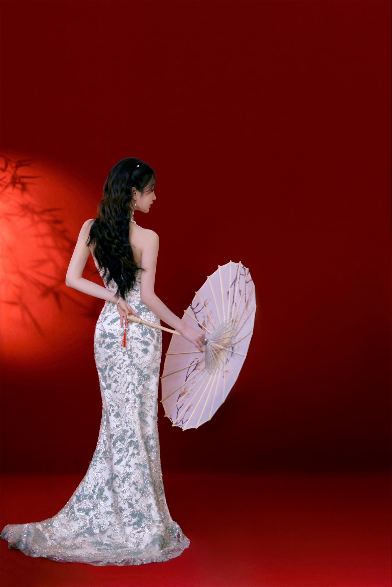 毛晓彤 ｜ 青瓷旗袍 佳人画中来