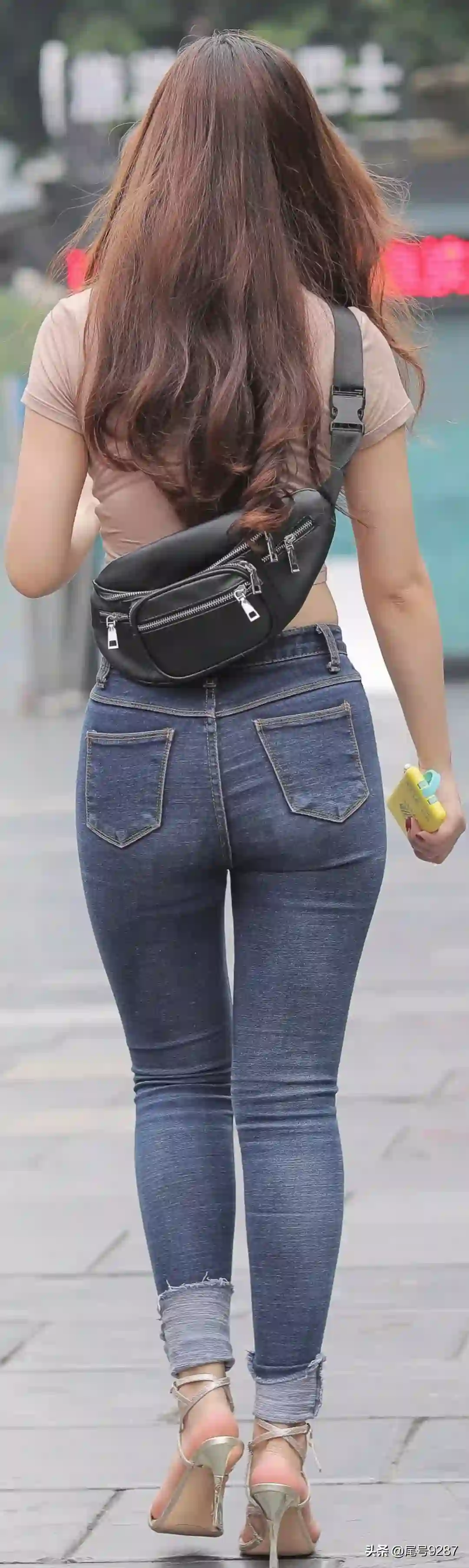 牛仔裤，高跟鞋，轻奢时尚