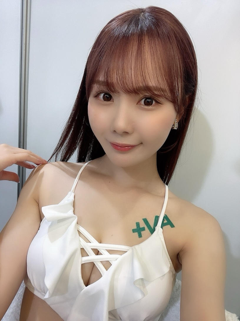 ‌Miru ｜ 出道6周年，喊话：要继续拍80年！