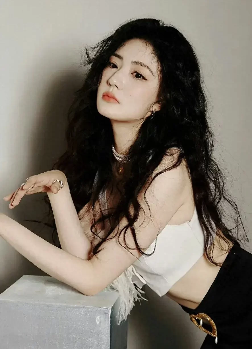 徐璐 ｜ 完美身材 深藏不露