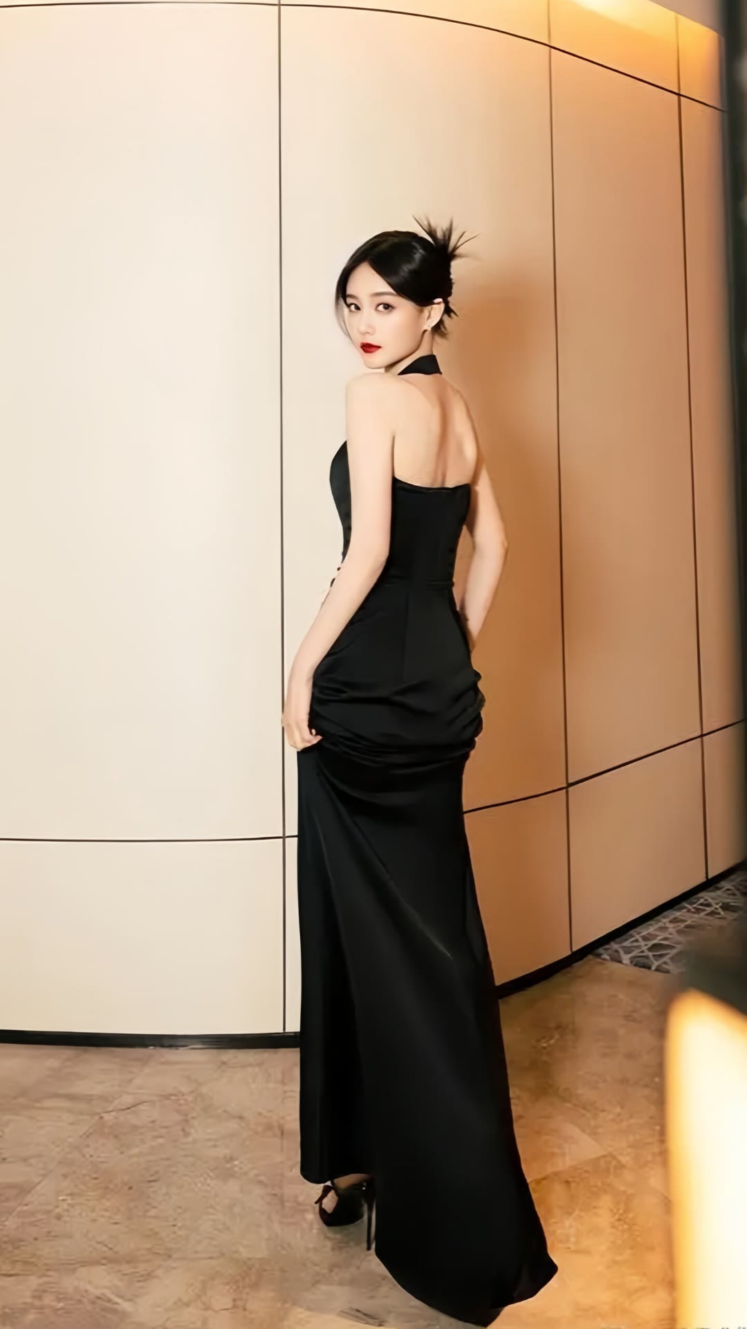 李一桐 ｜ 婀娜身姿 撩人心弦