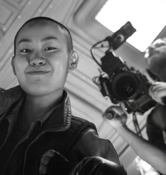 卡莉·史派妮分享《异形:夺命舰》幕后照：我喜爱他们