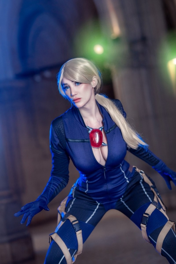 国外辣妹COS《生化危机5》吉尔 这个事业线也太绝了