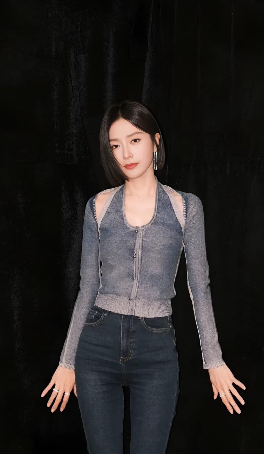 秦岚 ｜ 美貌与才华并存