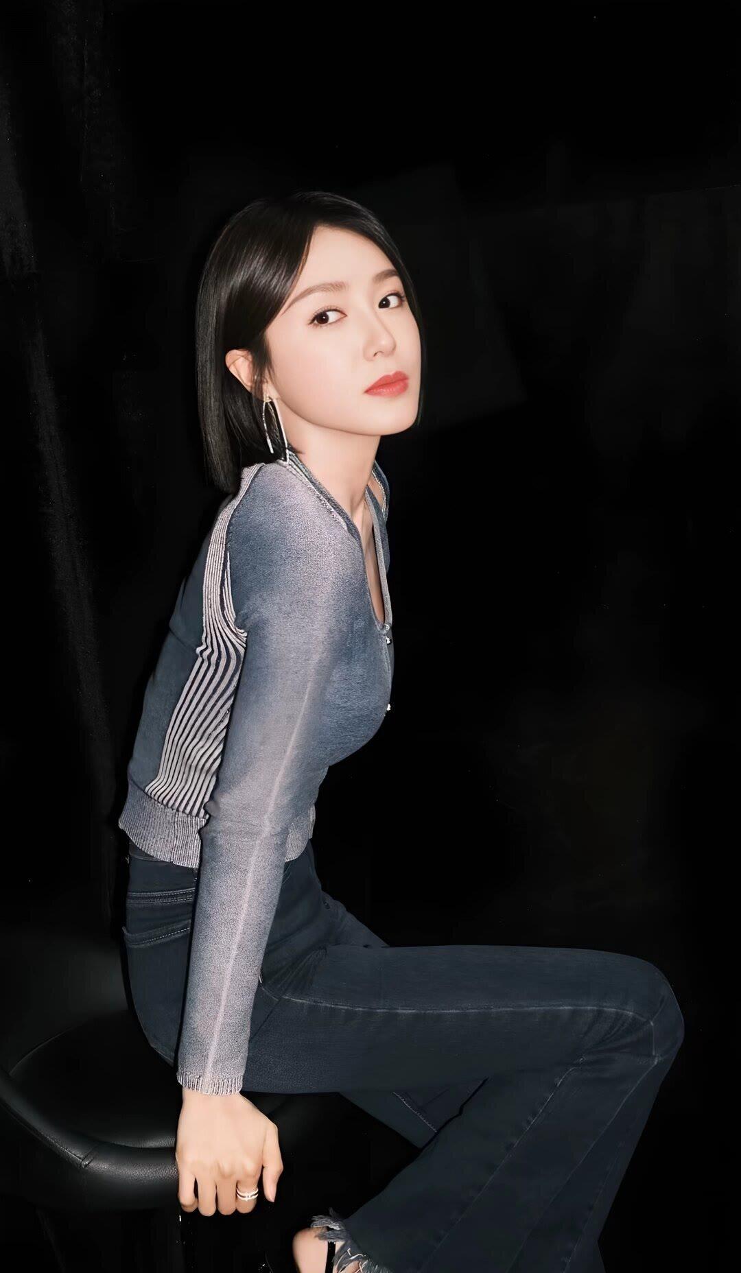 秦岚 ｜ 美貌与才华并存