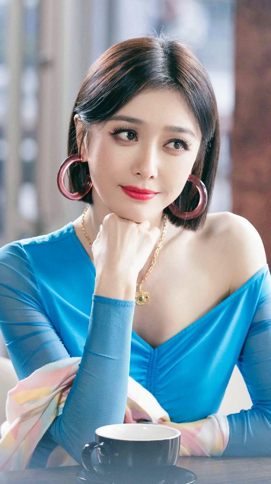 秦岚 ｜ 美貌与才华并存