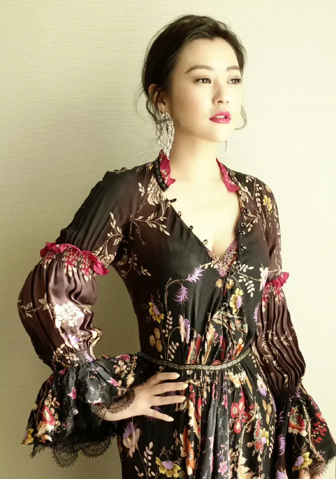 郝蕾 ｜ 微胖界的尤物 美貌与魅力的融合