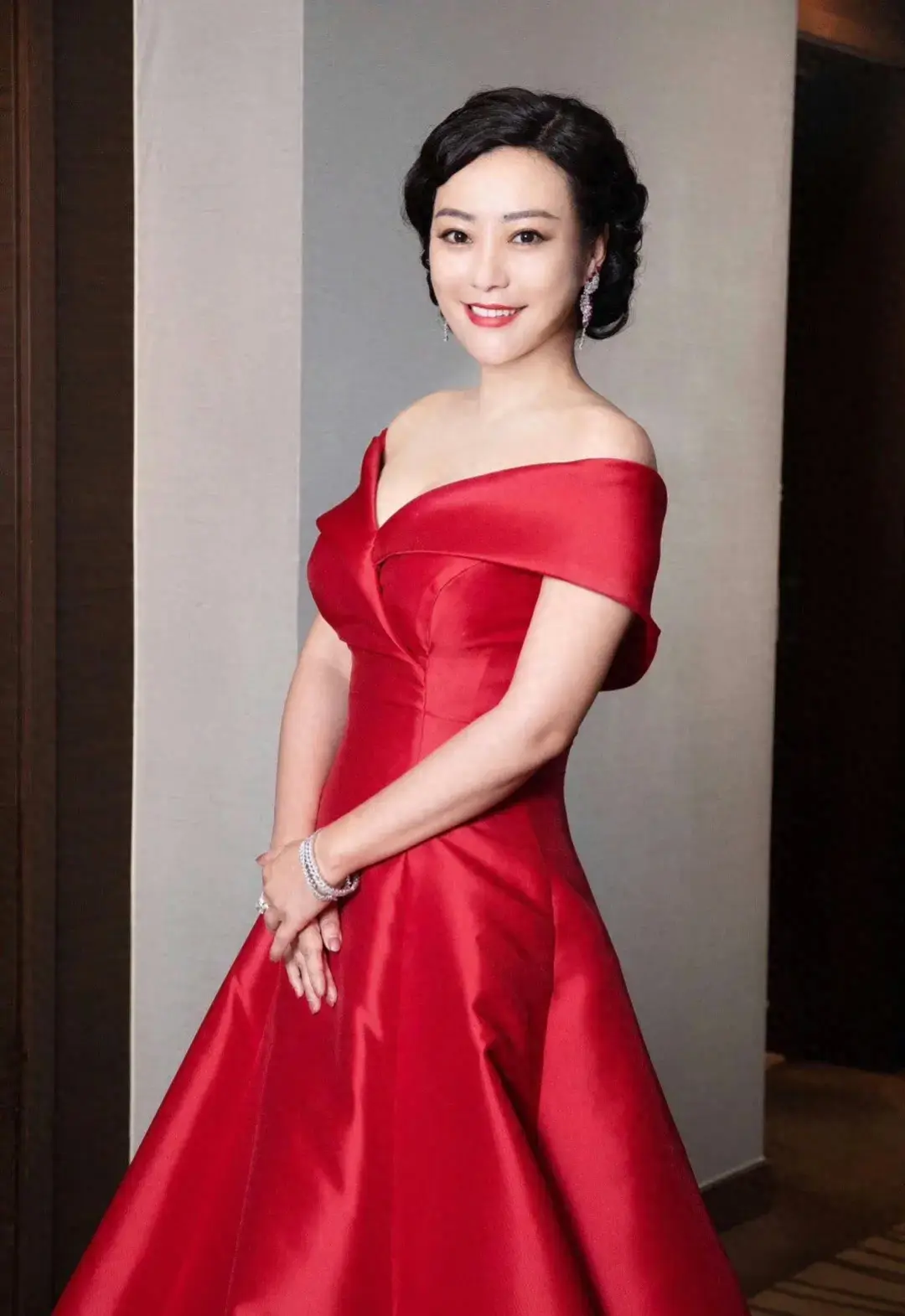 郝蕾 ｜ 微胖界的尤物 美貌与魅力的融合