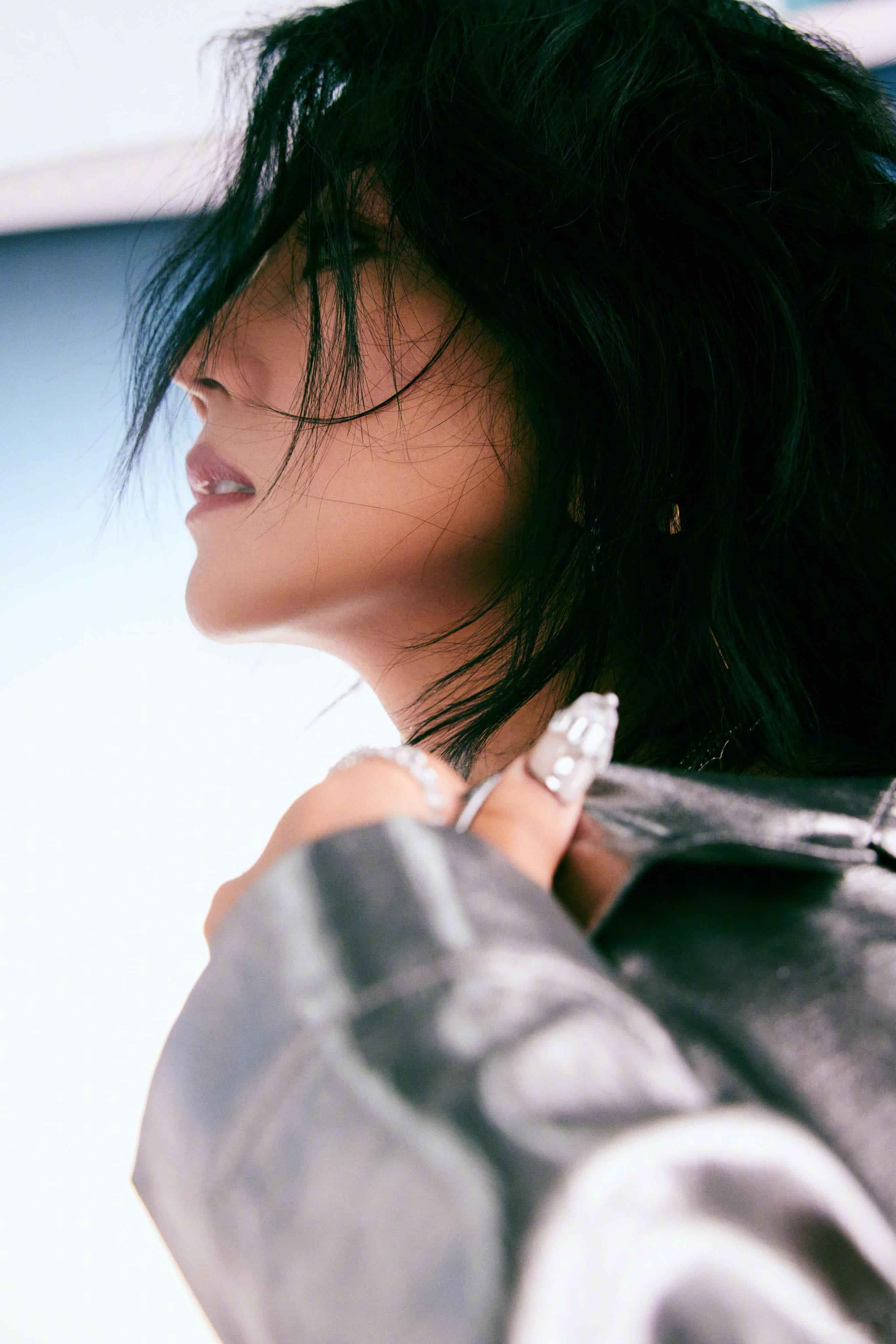 何洁 ｜ 浓妆出镜,秒变迷人甜妹