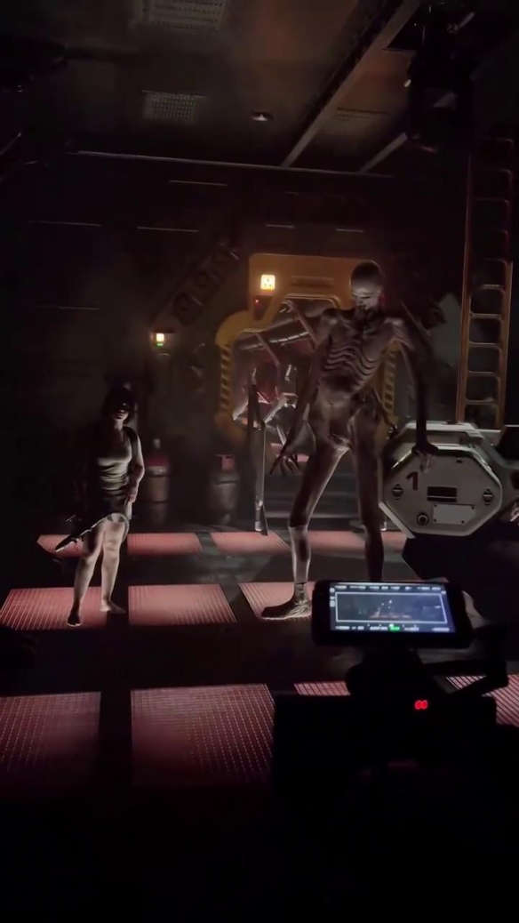 《异形：夺命舰》曝新特辑 "人体异形"是真人扮演的