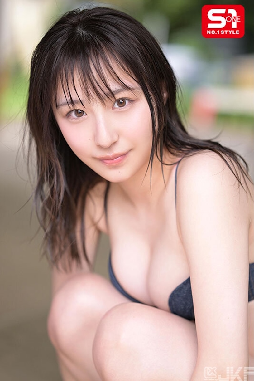 钻石级女大学生「新木希空」 下海拍AV成为新人女优